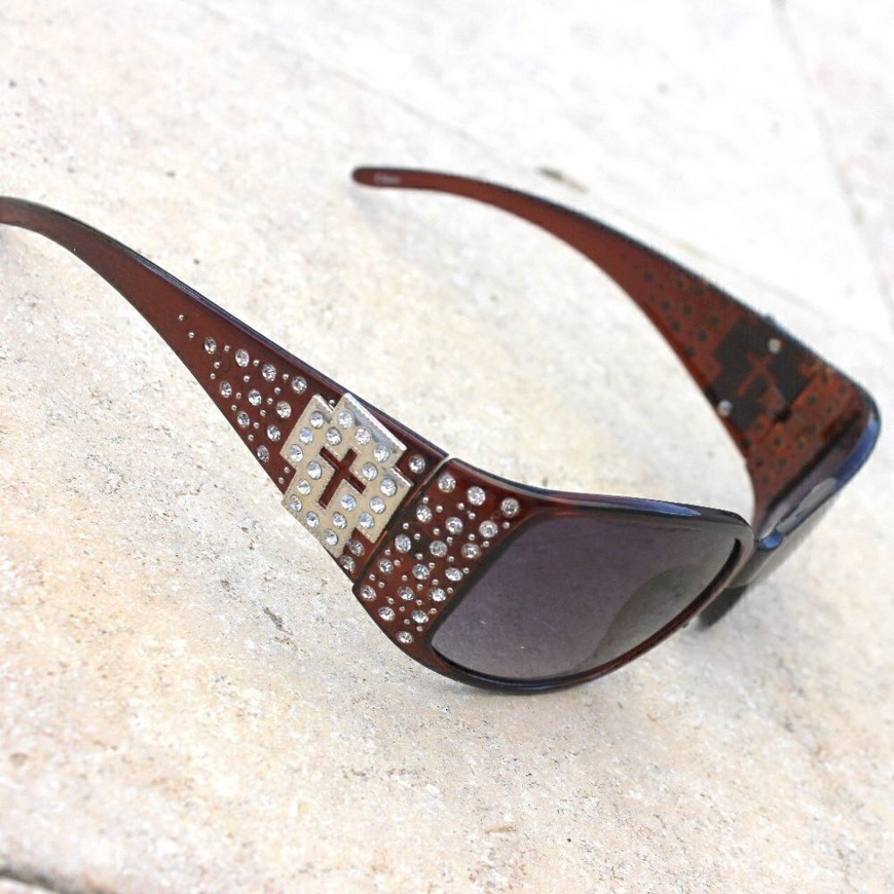 Red Super-Cute Cross bling Sunglasses Look GREAT on! Style is Amazing! - Picture 1 of 8